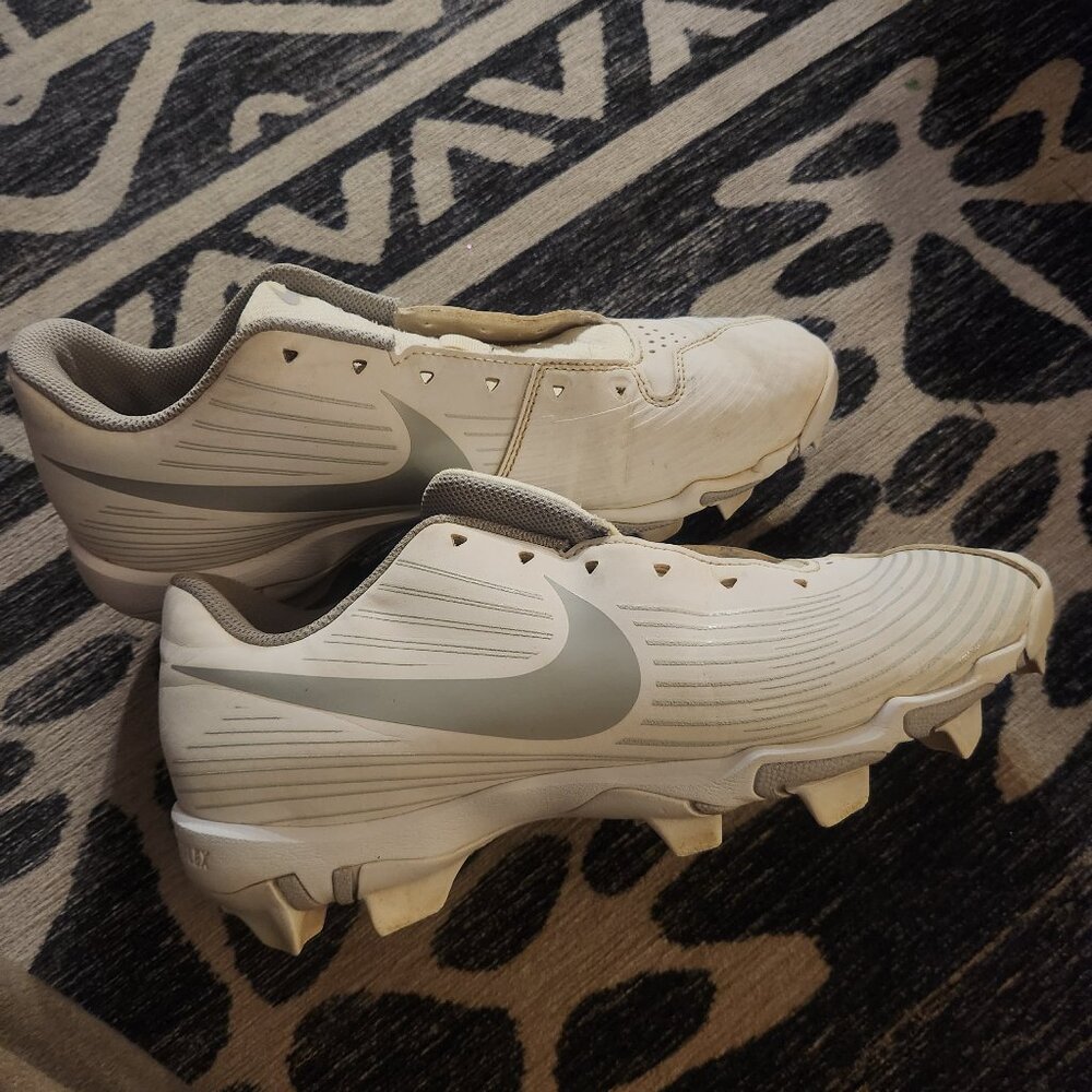 Softball cleats